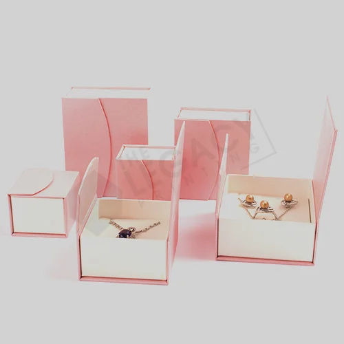 luxury-necklace-boxes